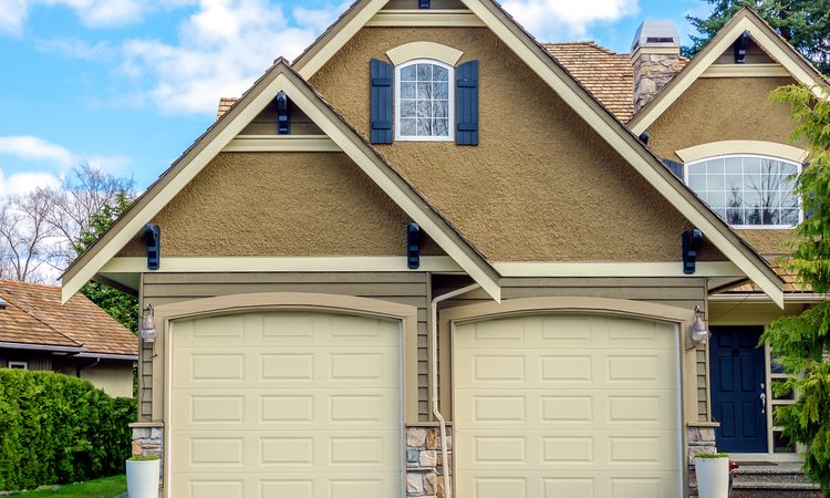 Garage door service in Glenpool, Oklahoma